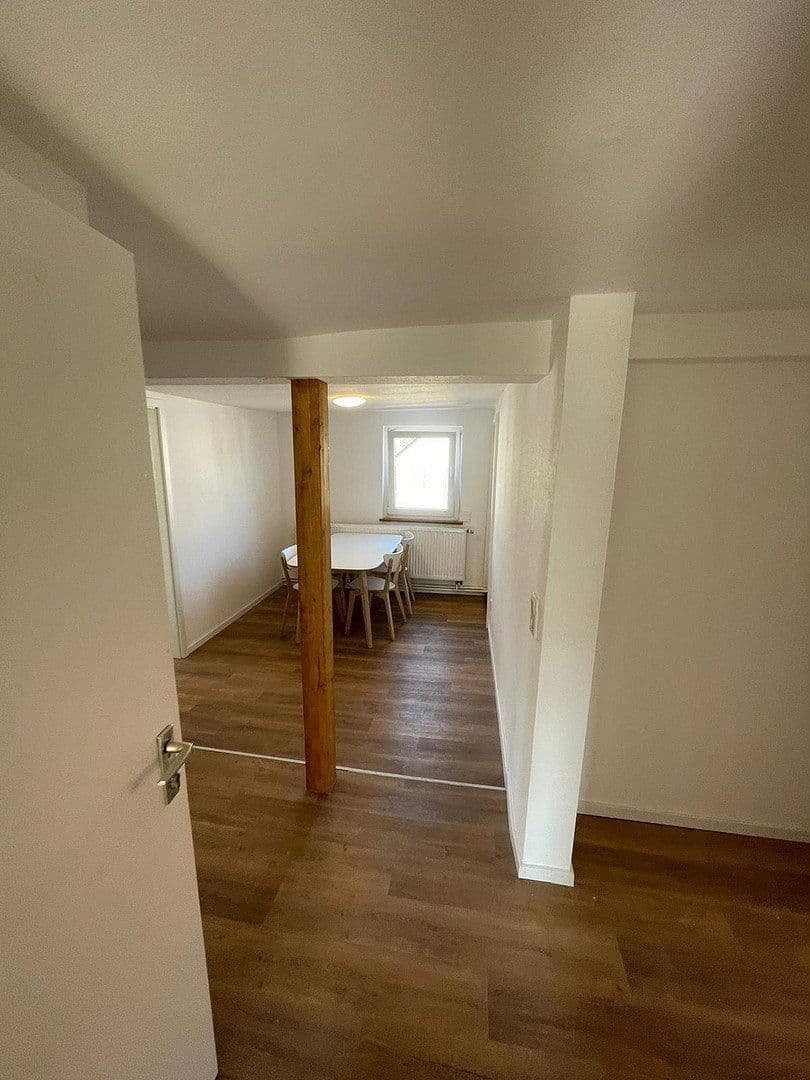 Prodej domu 385 m², pozemek 346 m², Tübingen, Bádensko-Württembersko Prodej domu 385 m², pozemek 346 m², Tübingen, Bádensko-Württembersko