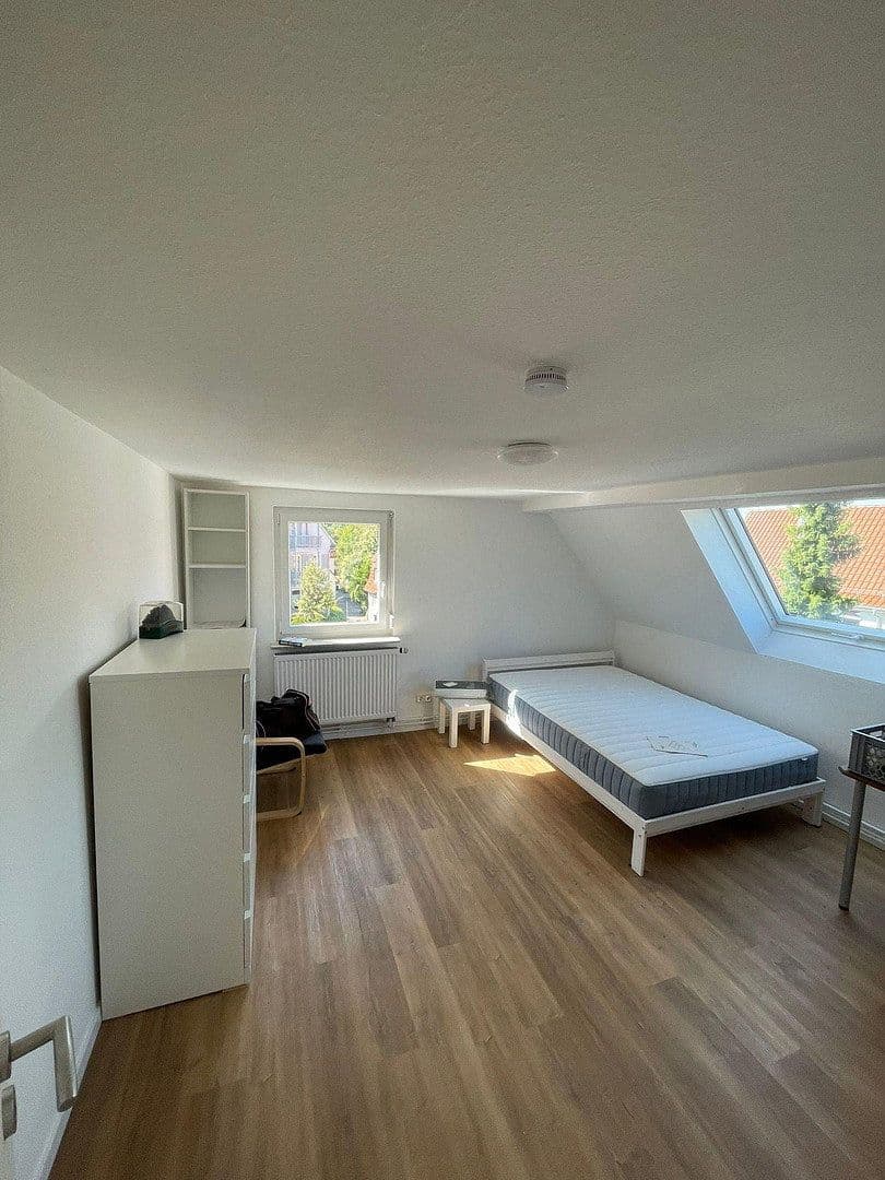 Prodej domu 385 m², pozemek 346 m², Tübingen, Bádensko-Württembersko Prodej domu 385 m², pozemek 346 m², Tübingen, Bádensko-Württembersko