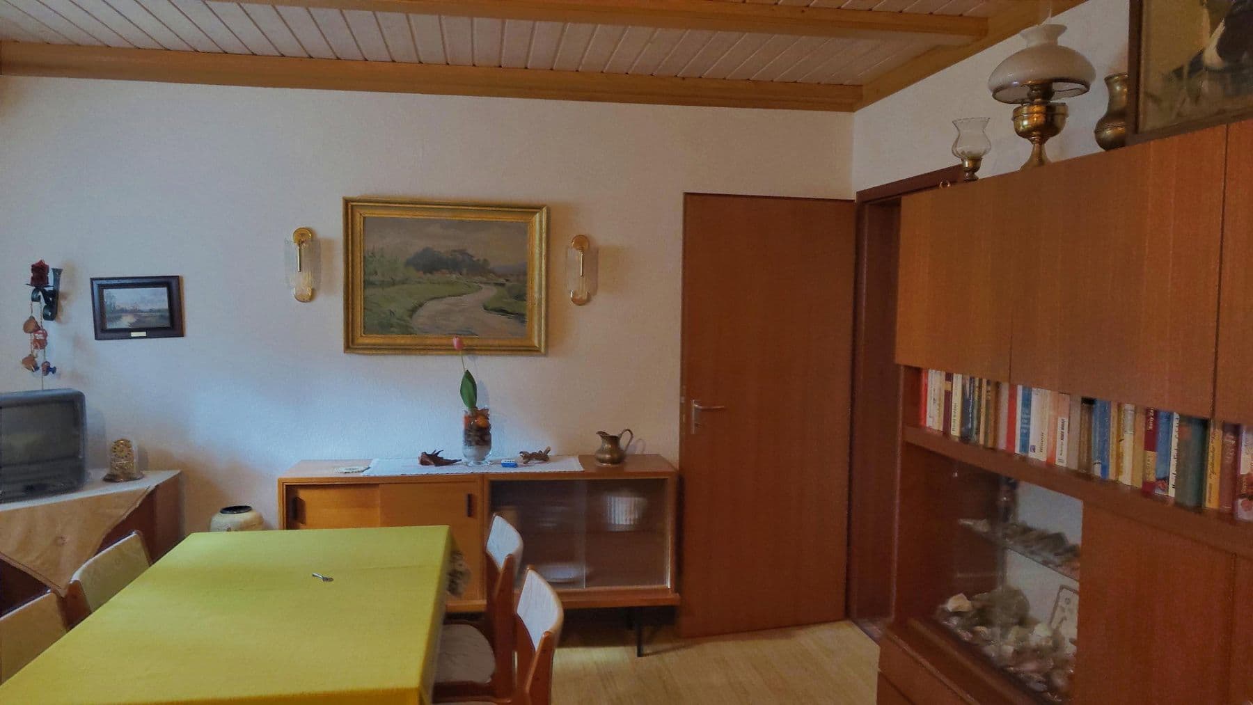 Prodej domu 128 m², pozemek 885 m², Northeim, Dolní Sasko Prodej domu 128 m², pozemek 885 m², Northeim, Dolní Sasko