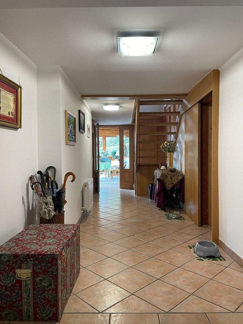Prodej domu 380 m², pozemek 8.200 m², Kronawettersiedlung 7, Kapfenberg, Štýrsko Prodej domu 380 m², pozemek 8.200 m², Kronawettersiedlung 7, Kapfenberg, Štýrsko