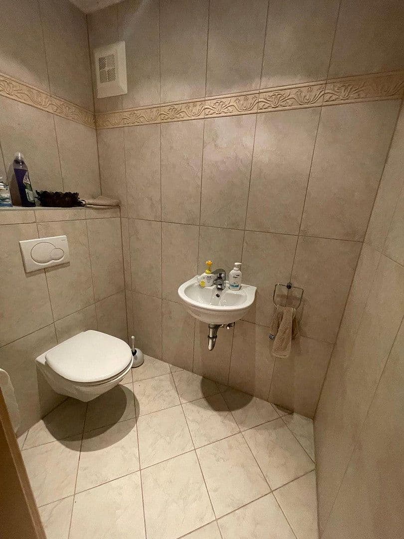 Prodej domu 380 m², pozemek 8.200 m², Kronawettersiedlung 7, Kapfenberg, Štýrsko Prodej domu 380 m², pozemek 8.200 m², Kronawettersiedlung 7, Kapfenberg, Štýrsko