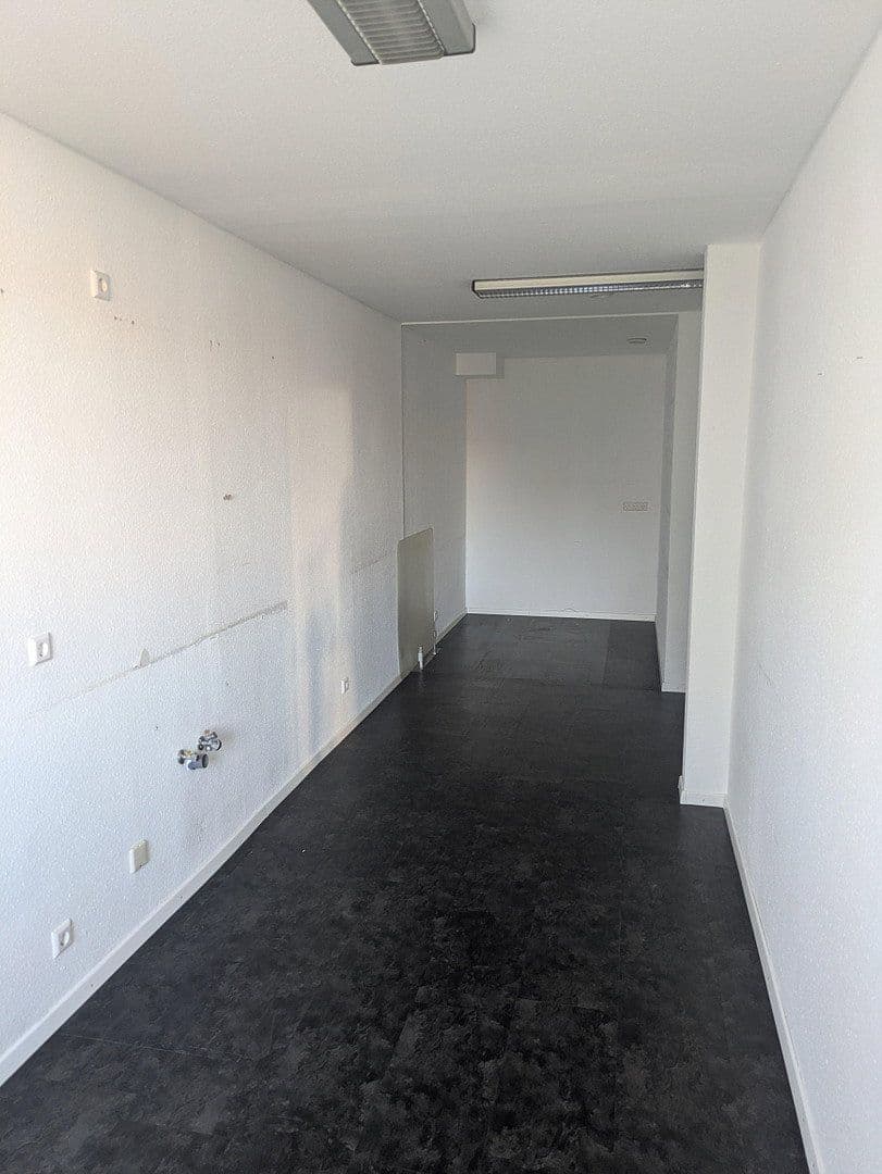 Pronájem kanceláře 189 m², Bürgermeister-Landmann-Platz 9, Günzburg, Bavorsko Pronájem kanceláře 189 m², Bürgermeister-Landmann-Platz 9, Günzburg, Bavorsko