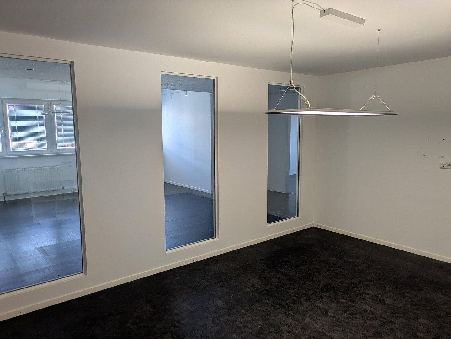 Pronájem kanceláře 189 m², Bürgermeister-Landmann-Platz 9, Günzburg, Bavorsko Pronájem kanceláře 189 m², Bürgermeister-Landmann-Platz 9, Günzburg, Bavorsko