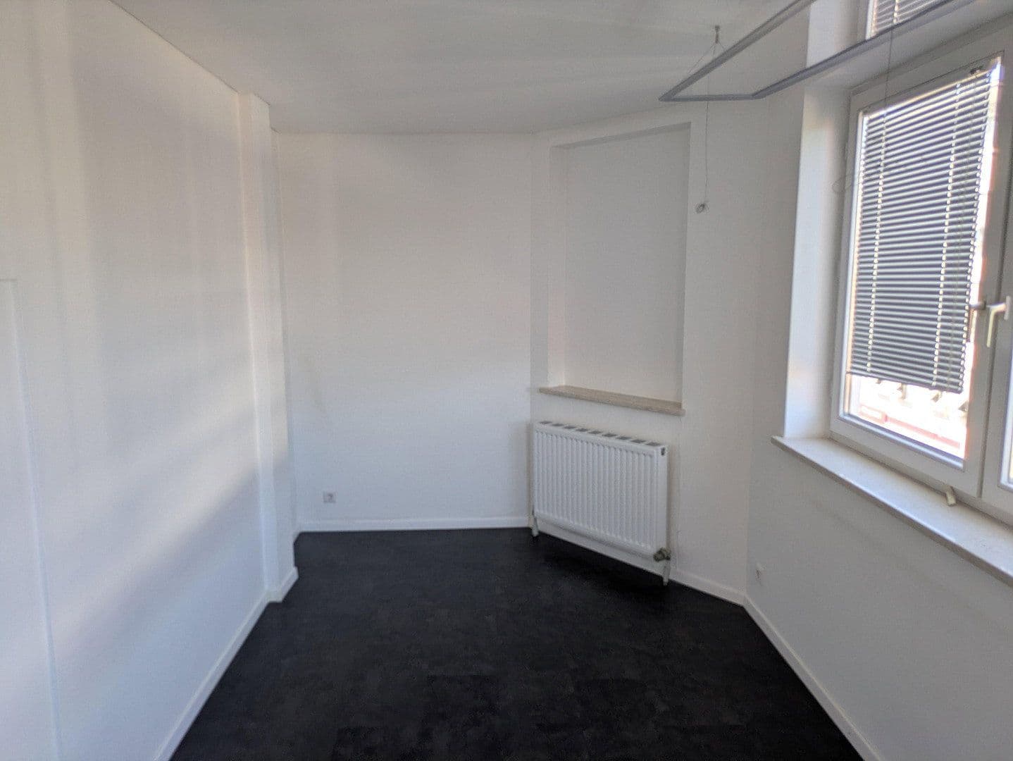 Pronájem kanceláře 189 m², Bürgermeister-Landmann-Platz 9, Günzburg, Bavorsko Pronájem kanceláře 189 m², Bürgermeister-Landmann-Platz 9, Günzburg, Bavorsko