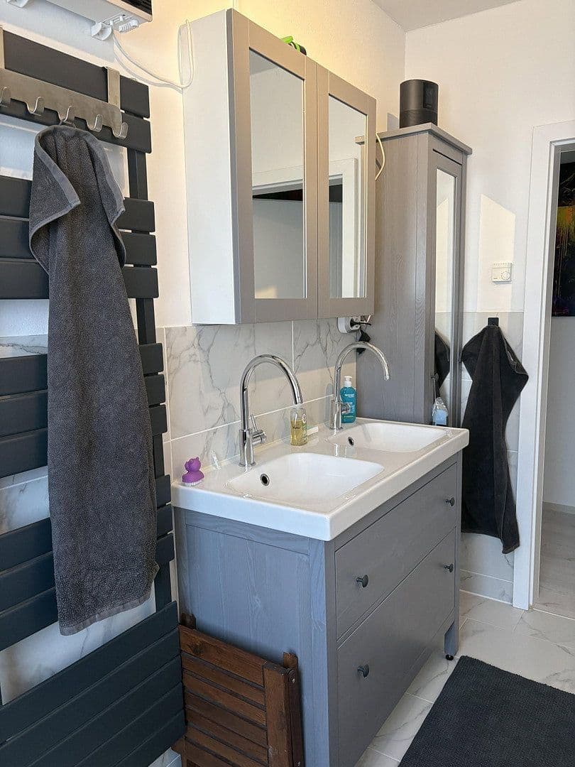Prodej domu 105 m², pozemek 850 m², Stoltenkamp 5a, Sülfeld, Šlesvicko-Holštýnsko Prodej domu 105 m², pozemek 850 m², Stoltenkamp 5a, Sülfeld, Šlesvicko-Holštýnsko