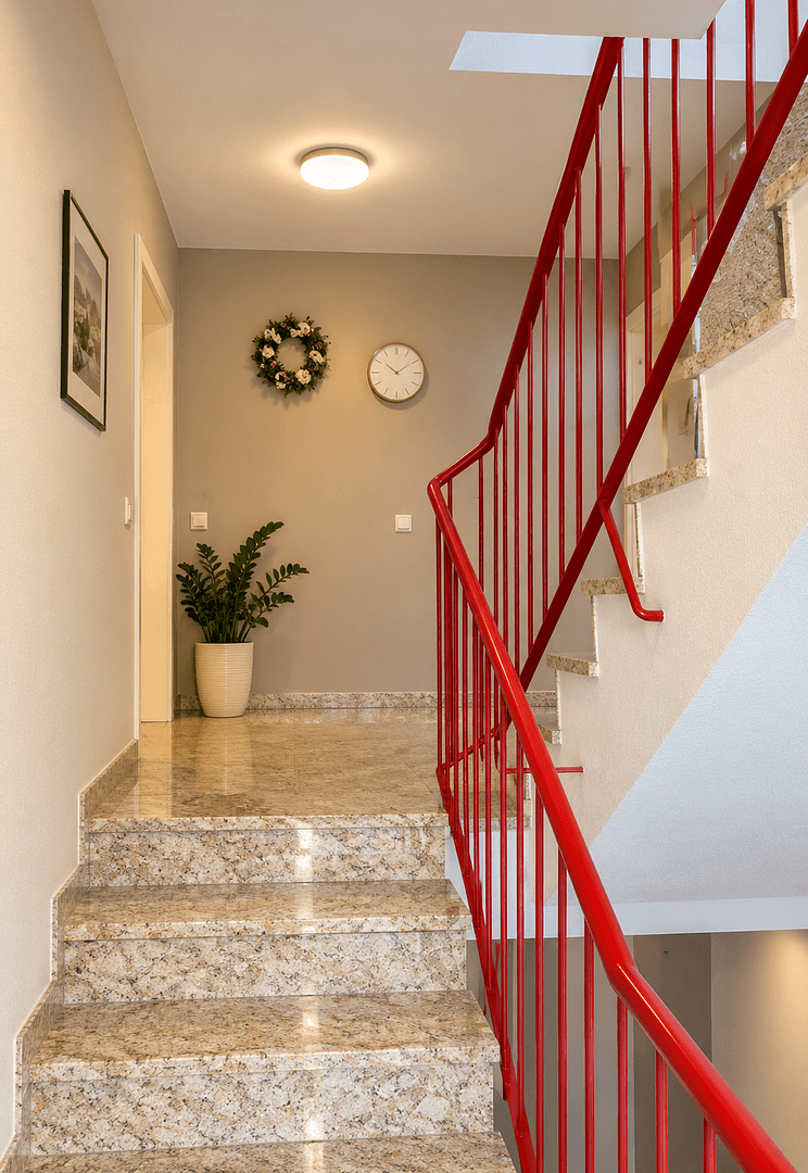 Prodej domu 426 m², pozemek 697 m², Altenstadt, Hessen Prodej domu 426 m², pozemek 697 m², Altenstadt, Hessen