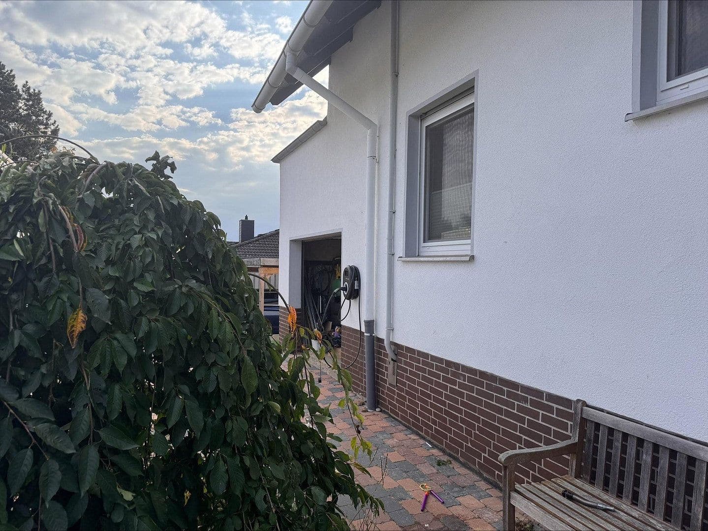 Prodej domu 150 m², pozemek 870 m², Wölpinghausen, Dolní Sasko Prodej domu 150 m², pozemek 870 m², Wölpinghausen, Dolní Sasko