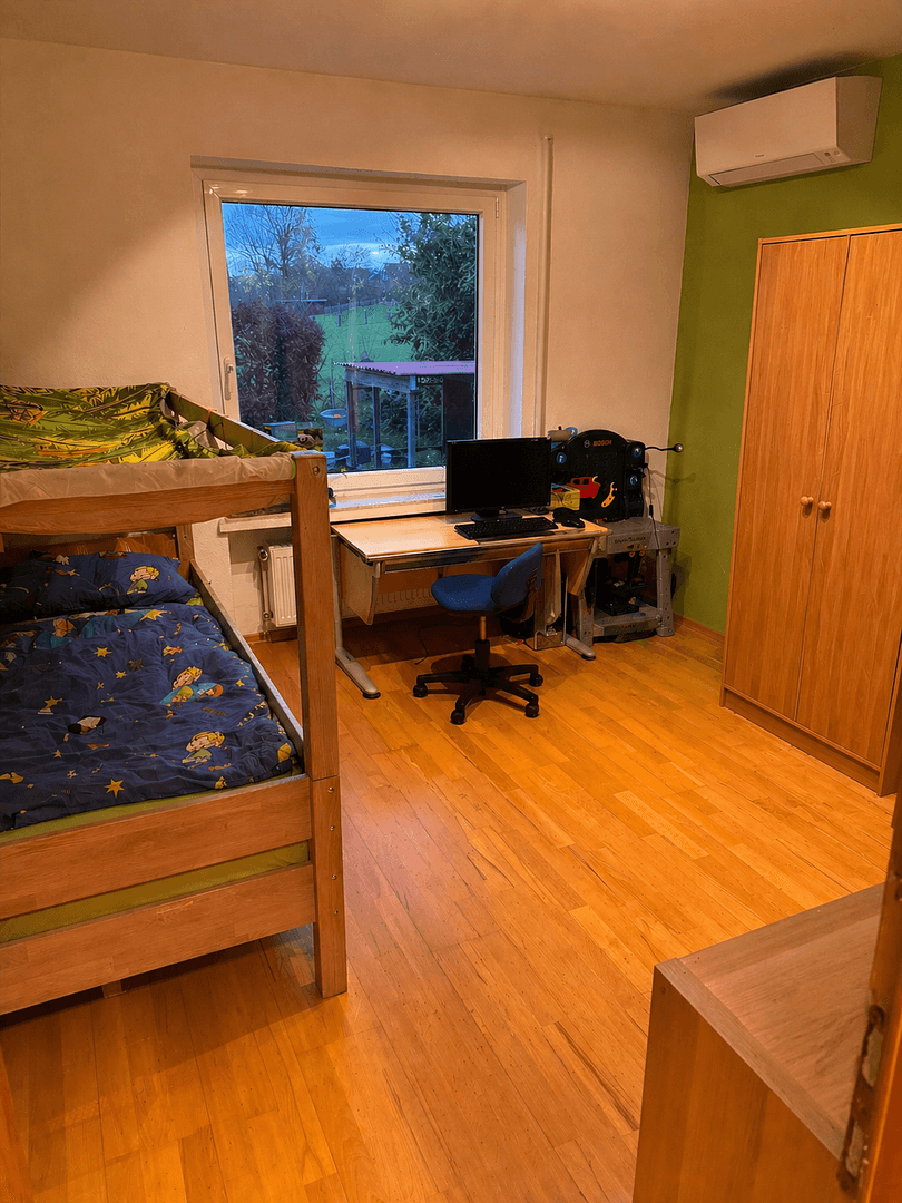 Prodej domu 150 m², pozemek 870 m², Wölpinghausen, Dolní Sasko Prodej domu 150 m², pozemek 870 m², Wölpinghausen, Dolní Sasko
