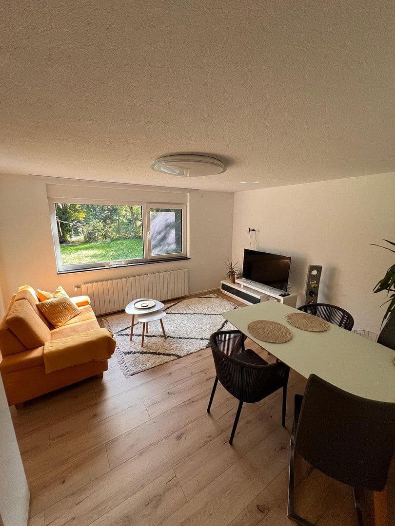 Prodej domu 260 m², pozemek 1.150 m², Tuttlingen, Bádensko-Württembersko Prodej domu 260 m², pozemek 1.150 m², Tuttlingen, Bádensko-Württembersko
