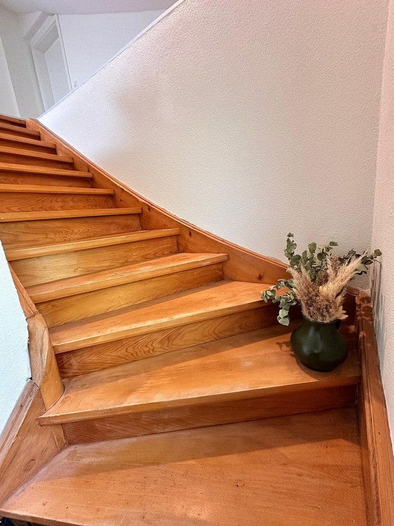 Prodej domu 260 m², pozemek 1.150 m², Tuttlingen, Bádensko-Württembersko Prodej domu 260 m², pozemek 1.150 m², Tuttlingen, Bádensko-Württembersko