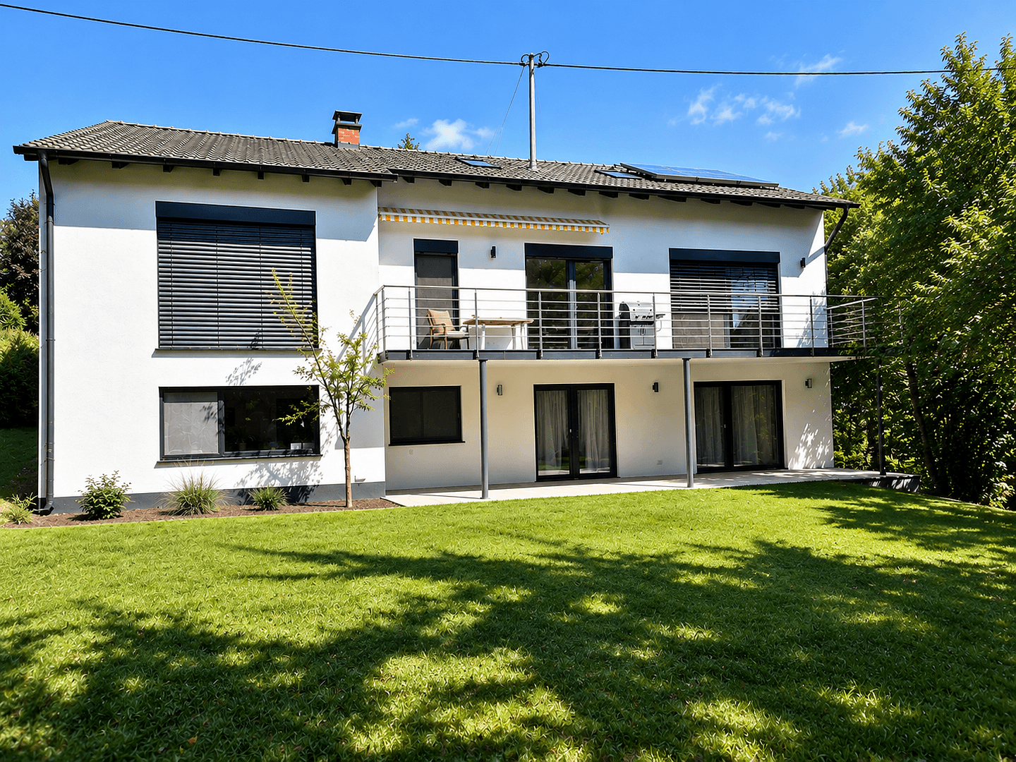 Prodej domu 260 m², pozemek 1.150 m², Tuttlingen, Bádensko-Württembersko Prodej domu 260 m², pozemek 1.150 m², Tuttlingen, Bádensko-Württembersko