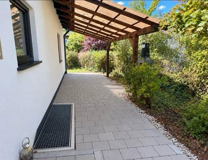 Prodej domu 260 m², pozemek 1.150 m², Tuttlingen, Bádensko-Württembersko Prodej domu 260 m², pozemek 1.150 m², Tuttlingen, Bádensko-Württembersko