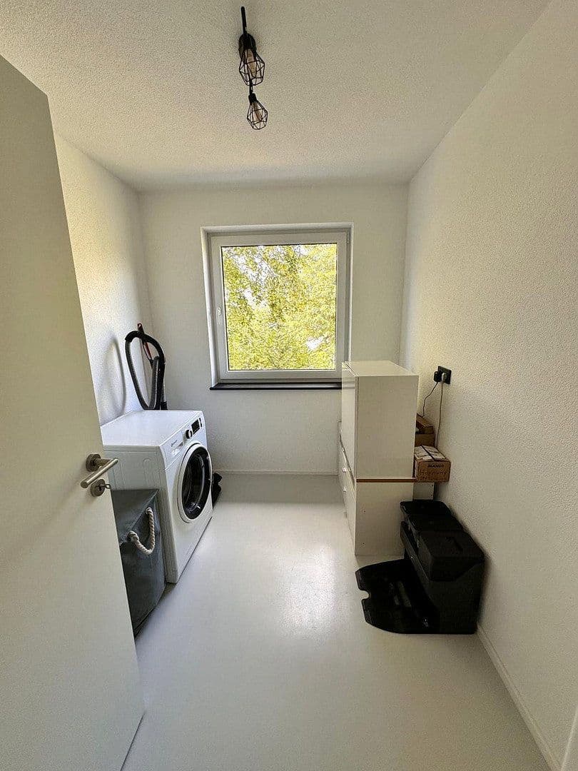 Prodej domu 260 m², pozemek 1.150 m², Tuttlingen, Bádensko-Württembersko Prodej domu 260 m², pozemek 1.150 m², Tuttlingen, Bádensko-Württembersko