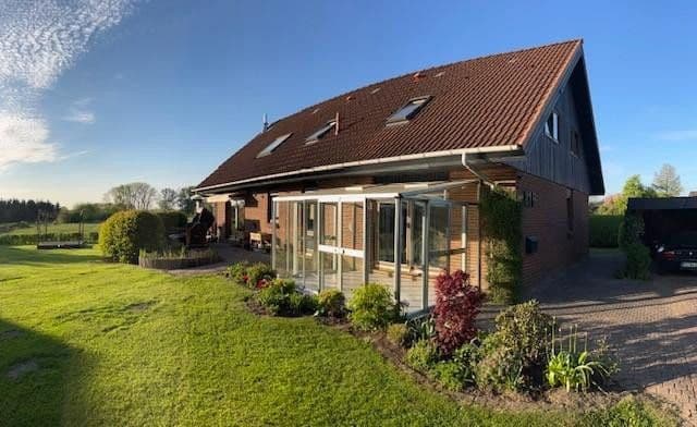 Prodej domu 180 m², pozemek 804 m², Dorfstraße 81b, Tangstedt, Šlesvicko-Holštýnsko Prodej domu 180 m², pozemek 804 m², Dorfstraße 81b, Tangstedt, Šlesvicko-Holštýnsko