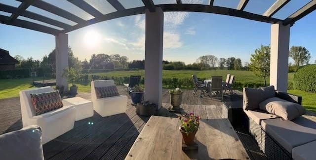 Prodej domu 180 m², pozemek 804 m², Dorfstraße 81b, Tangstedt, Šlesvicko-Holštýnsko Prodej domu 180 m², pozemek 804 m², Dorfstraße 81b, Tangstedt, Šlesvicko-Holštýnsko