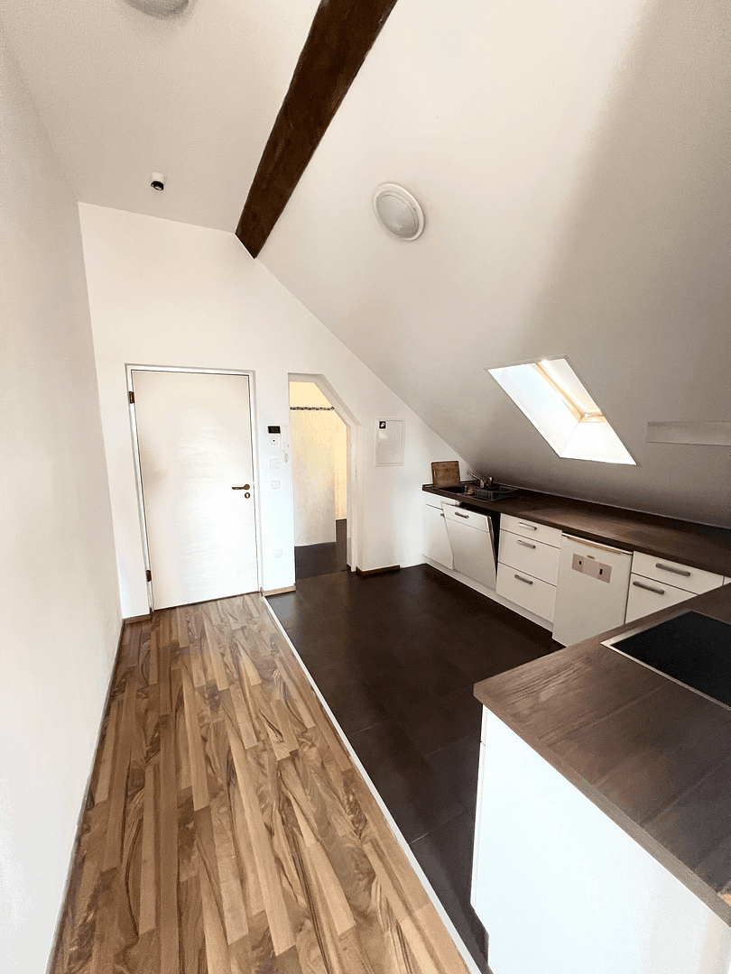 Prodej domu 480 m², pozemek 980 m², Salching, Bavorsko Prodej domu 480 m², pozemek 980 m², Salching, Bavorsko