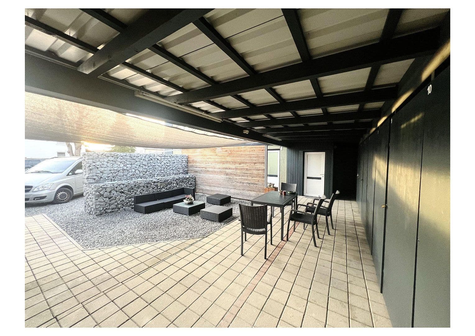 Prodej domu 480 m², pozemek 980 m², Salching, Bavorsko Prodej domu 480 m², pozemek 980 m², Salching, Bavorsko