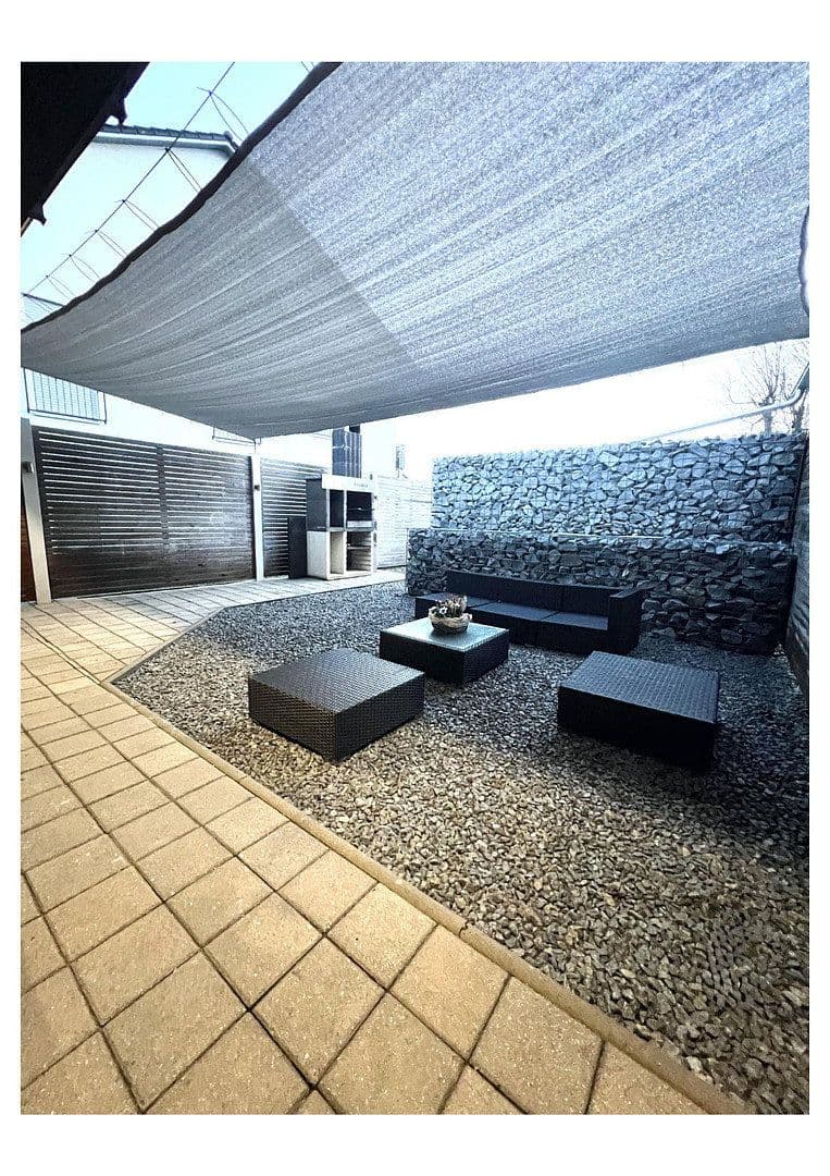 Prodej domu 480 m², pozemek 980 m², Salching, Bavorsko Prodej domu 480 m², pozemek 980 m², Salching, Bavorsko
