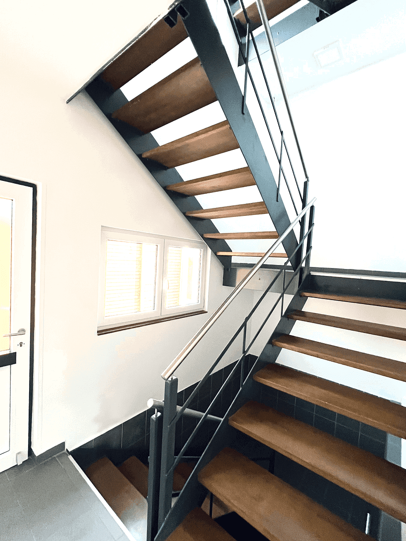 Prodej domu 480 m², pozemek 980 m², Salching, Bavorsko Prodej domu 480 m², pozemek 980 m², Salching, Bavorsko