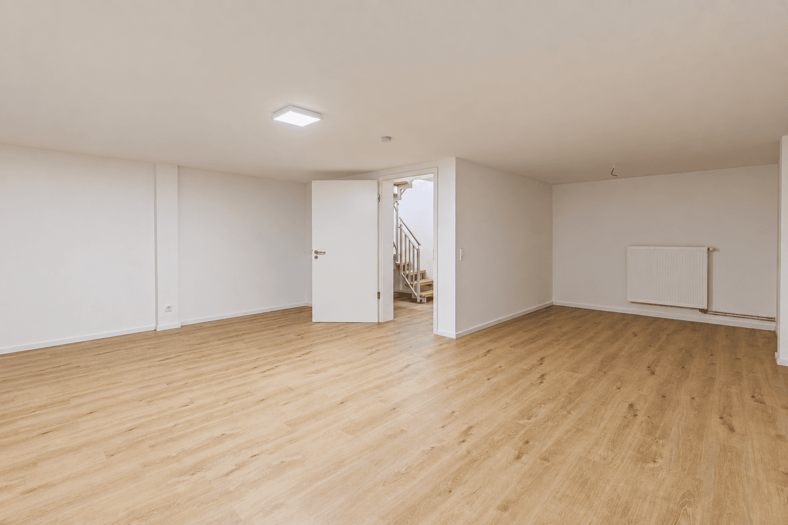 Prodej domu 175 m², pozemek 432 m², Potsdam, Braniborsko Prodej domu 175 m², pozemek 432 m², Potsdam, Braniborsko