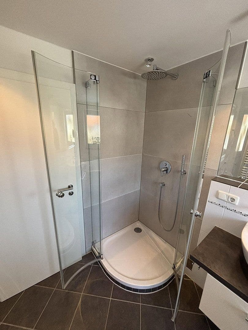 Prodej domu 150 m², pozemek 653 m², Haidlinger Weg 8, Grafing, Bavorsko Prodej domu 150 m², pozemek 653 m², Haidlinger Weg 8, Grafing, Bavorsko