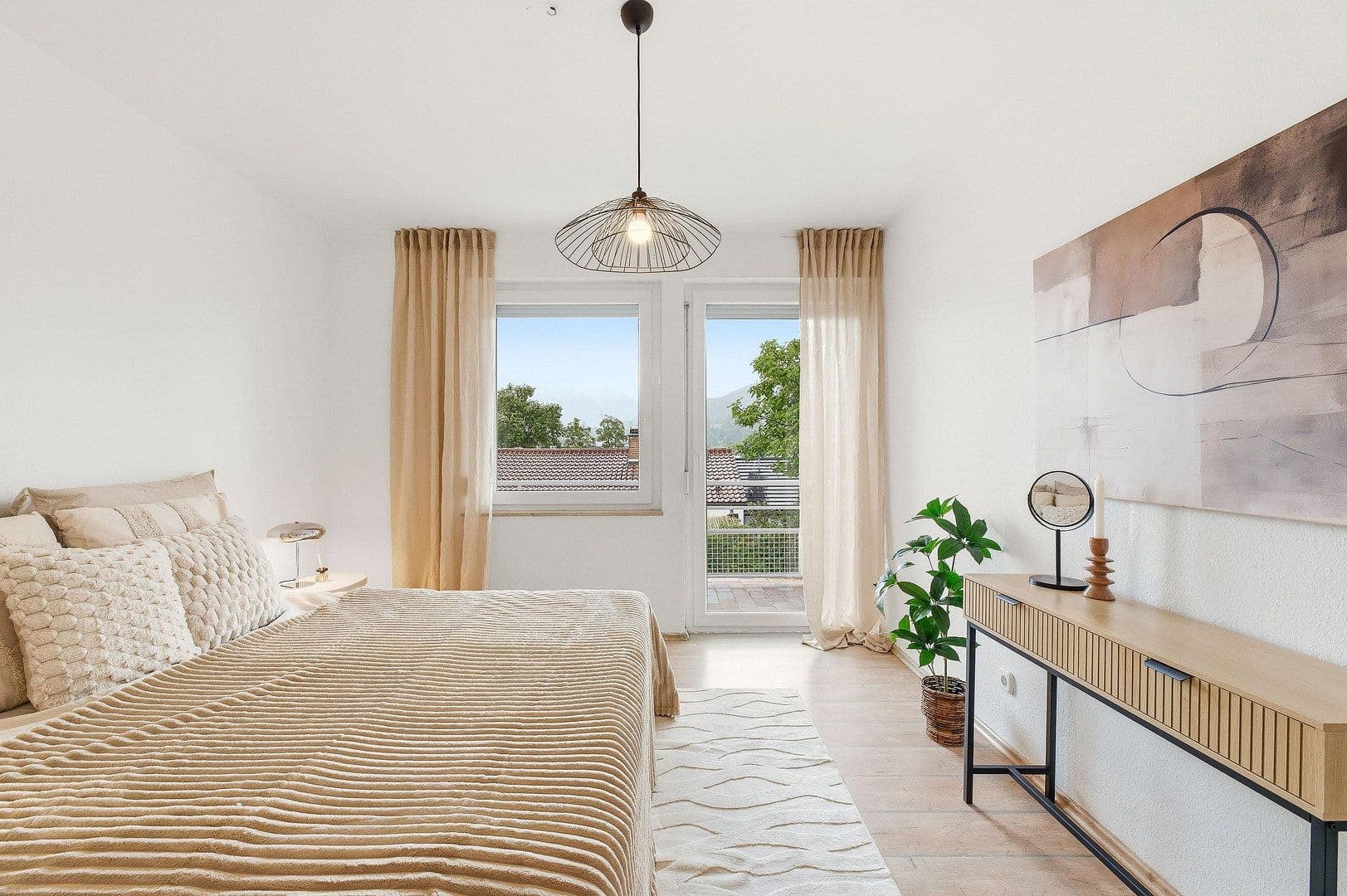 Prodej domu 109 m², pozemek 364 m², Spitzwiesenweg 8, Eningen unter Achalm, Bádensko-Württembersko Prodej domu 109 m², pozemek 364 m², Spitzwiesenweg 8, Eningen unter Achalm, Bádensko-Württembersko