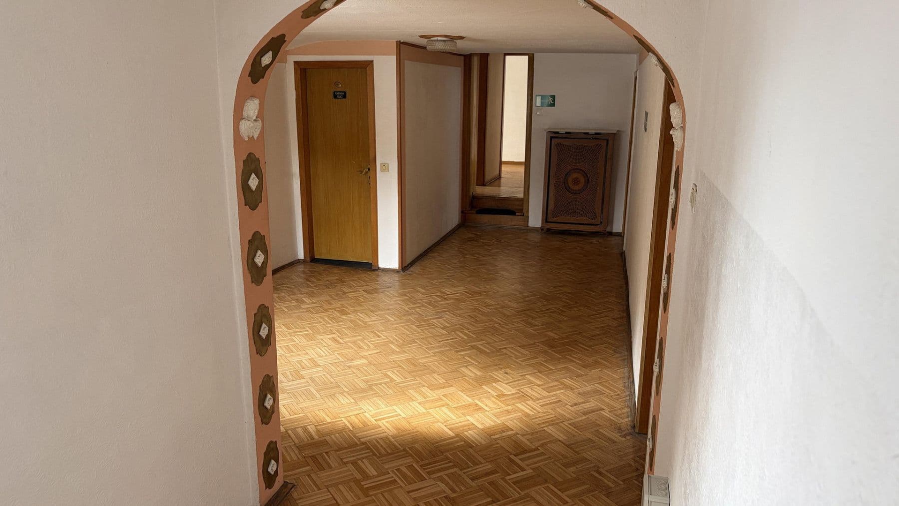 Prodej nebytového prostoru 950 m², Bergheim, Severní Porýní-Vestfálsko Prodej nebytového prostoru 950 m², Bergheim, Severní Porýní-Vestfálsko