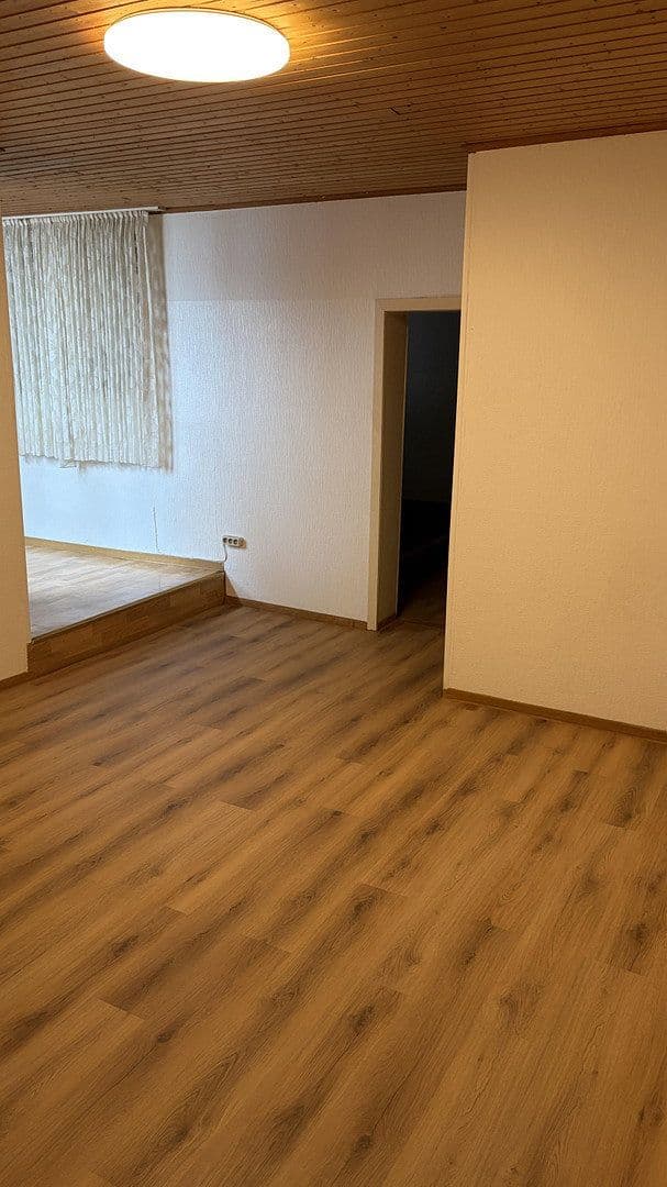 Prodej nebytového prostoru 950 m², Bergheim, Severní Porýní-Vestfálsko Prodej nebytového prostoru 950 m², Bergheim, Severní Porýní-Vestfálsko