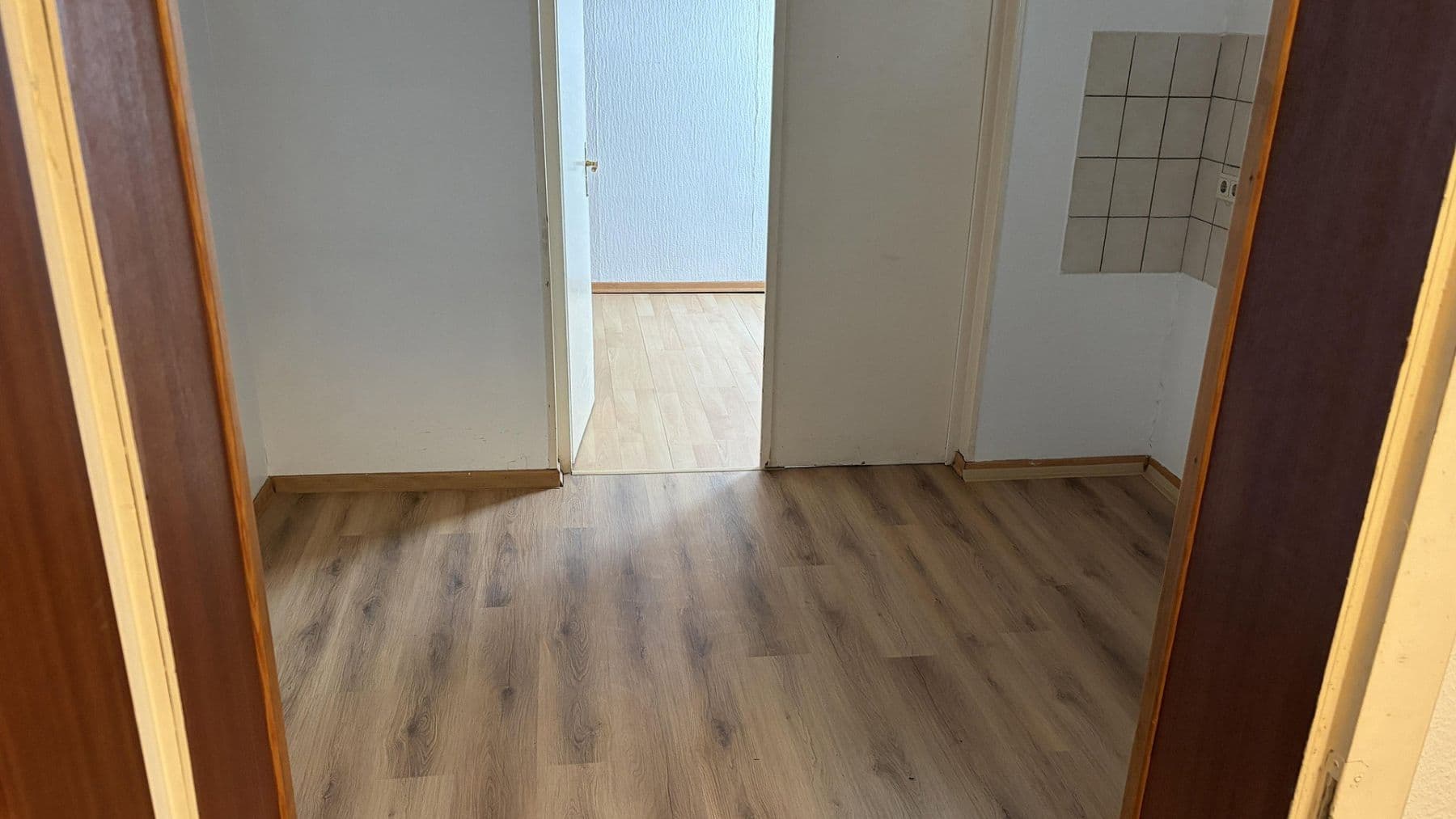 Prodej nebytového prostoru 950 m², Bergheim, Severní Porýní-Vestfálsko Prodej nebytového prostoru 950 m², Bergheim, Severní Porýní-Vestfálsko