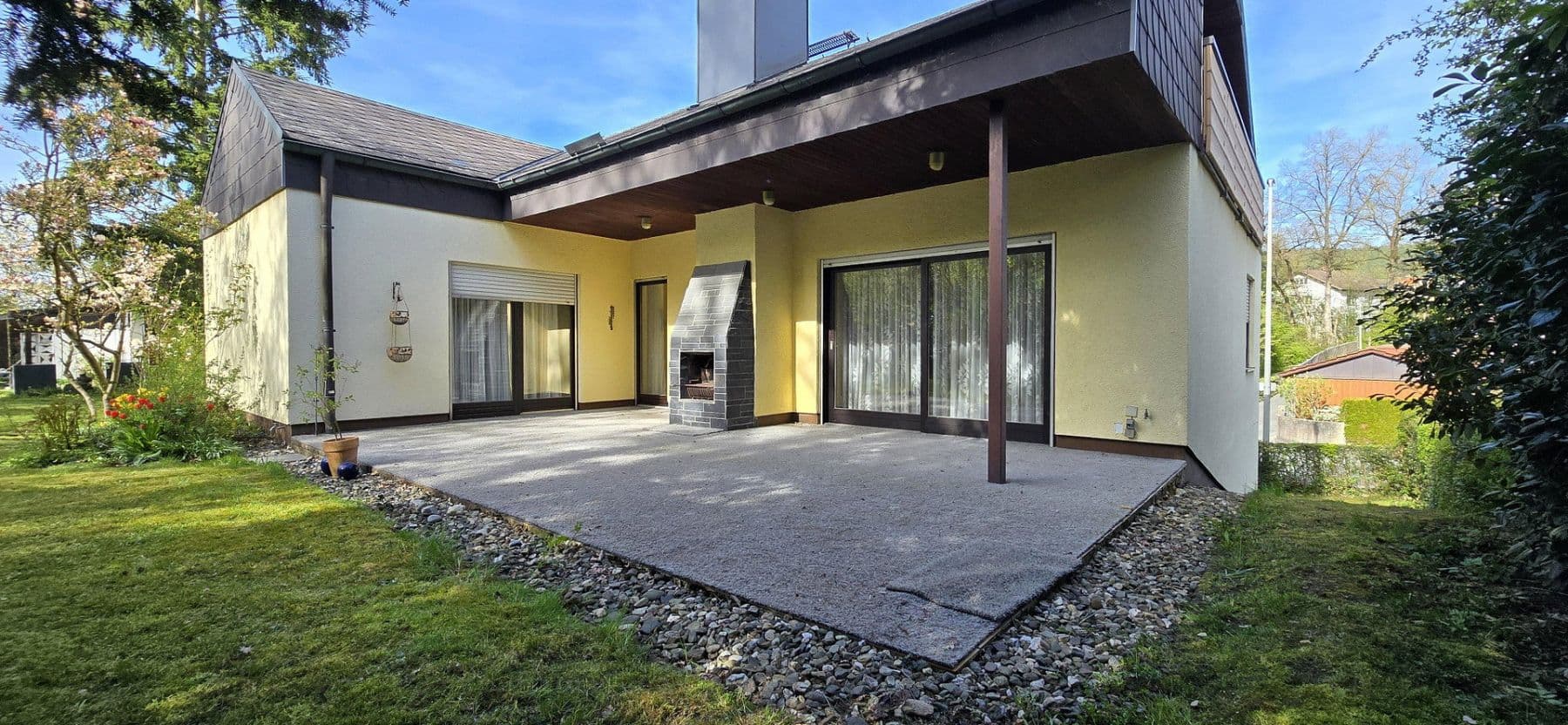 Prodej domu 258 m², pozemek 900 m², Kulmbach, Bavorsko Prodej domu 258 m², pozemek 900 m², Kulmbach, Bavorsko