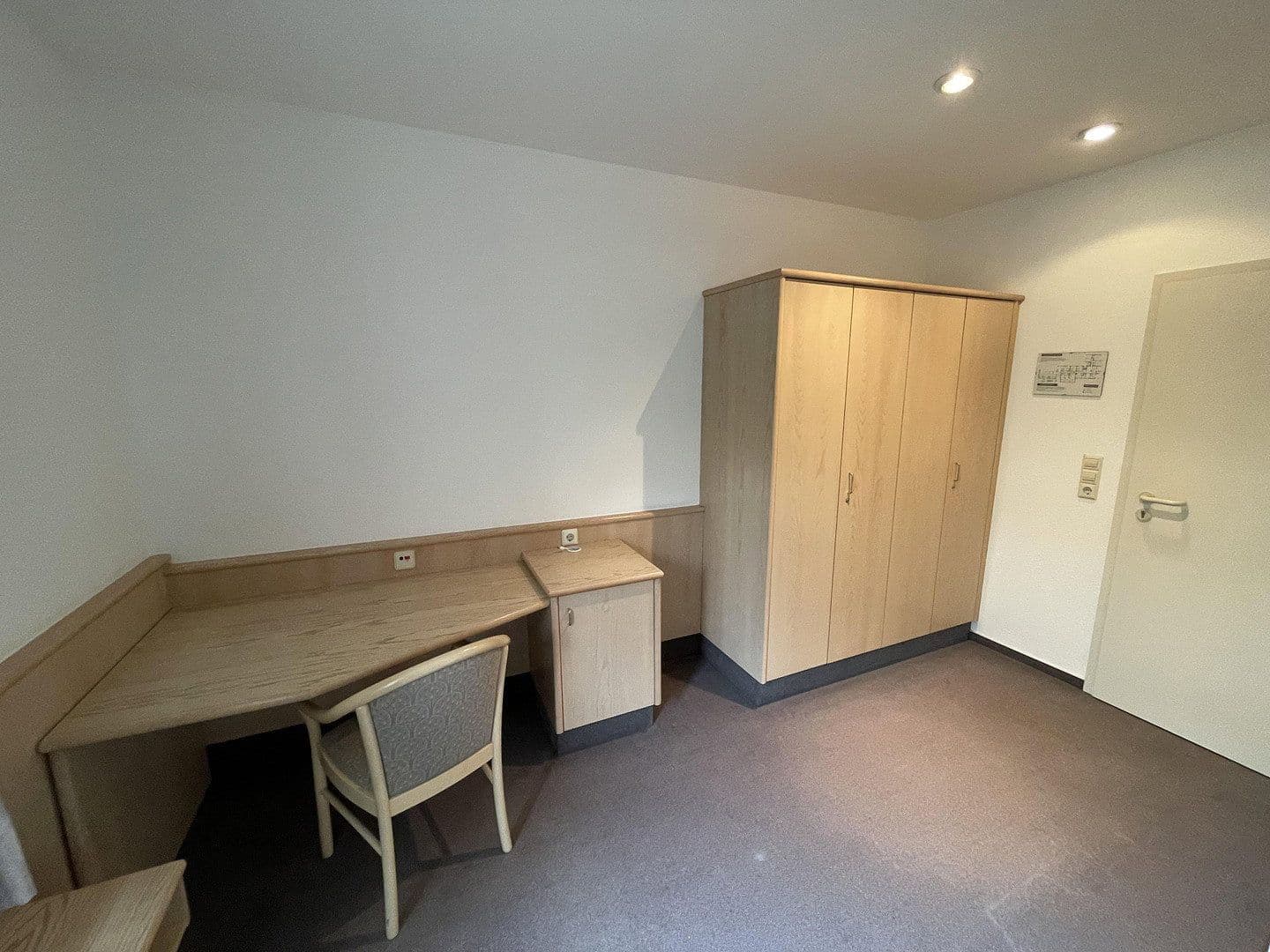 Prodej domu 1.773 m², pozemek 1.610 m², Bad Mergentheim, Bádensko-Württembersko Prodej domu 1.773 m², pozemek 1.610 m², Bad Mergentheim, Bádensko-Württembersko
