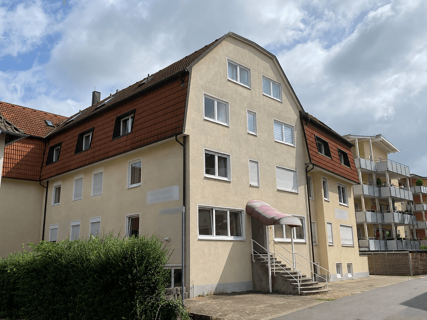 Prodej domu 1.773 m², pozemek 1.610 m², Bad Mergentheim, Bádensko-Württembersko Prodej domu 1.773 m², pozemek 1.610 m², Bad Mergentheim, Bádensko-Württembersko