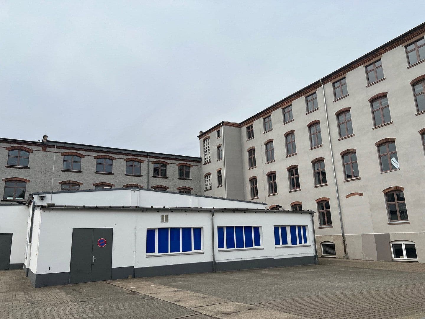 Pronájem kanceláře 200 m², Dresden, Sasko Pronájem kanceláře 200 m², Dresden, Sasko