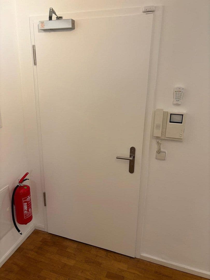 Pronájem kanceláře 83 m², Schumannstraße 5, Berlin-Mitte, Berlín Pronájem kanceláře 83 m², Schumannstraße 5, Berlin-Mitte, Berlín