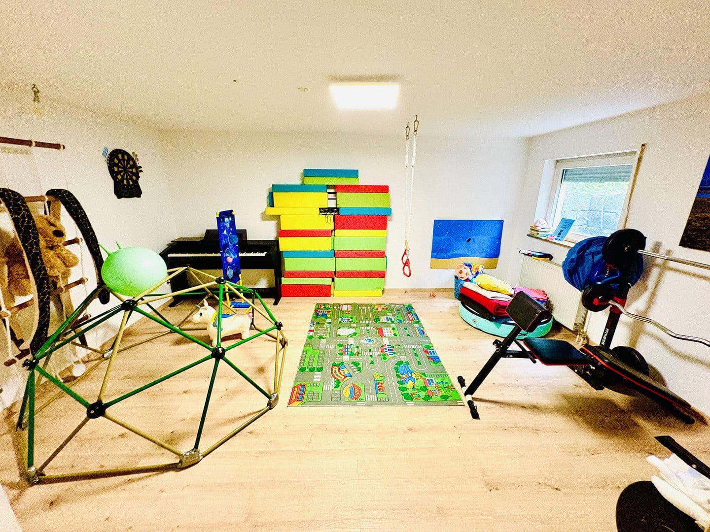 Prodej domu 184 m², pozemek 423 m², St. Georg-Str.4A, Eschbach, Bádensko-Württembersko Prodej domu 184 m², pozemek 423 m², St. Georg-Str.4A, Eschbach, Bádensko-Württembersko