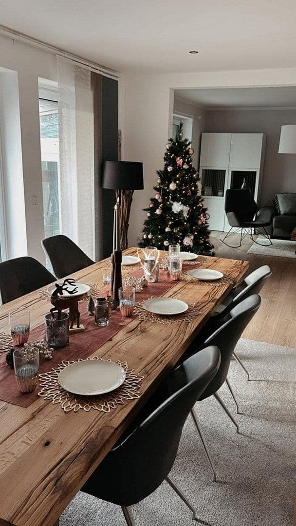 Prodej domu 165 m², pozemek 576 m², Garbsen, Dolní Sasko Prodej domu 165 m², pozemek 576 m², Garbsen, Dolní Sasko