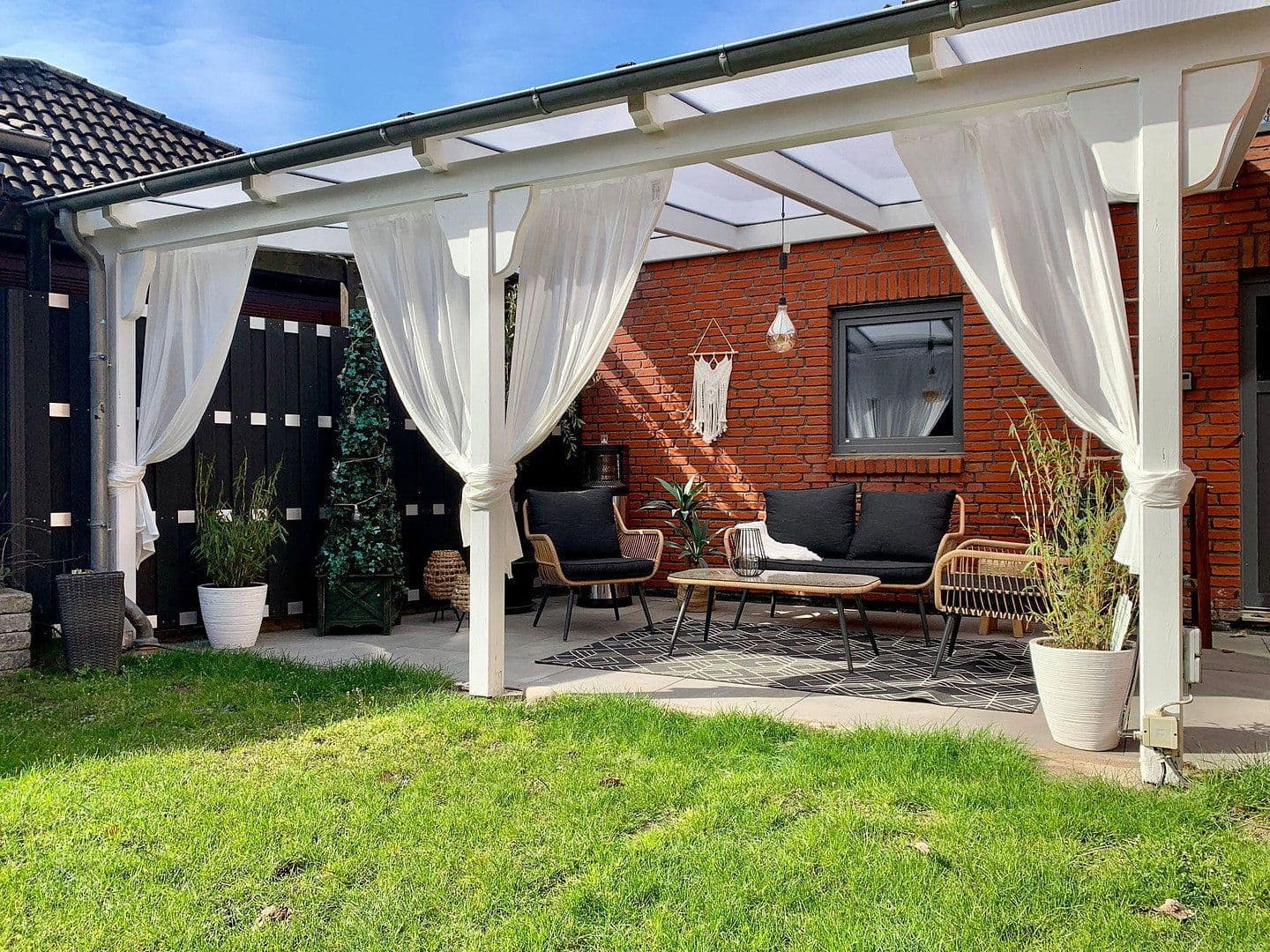 Prodej domu 165 m², pozemek 576 m², Garbsen, Dolní Sasko Prodej domu 165 m², pozemek 576 m², Garbsen, Dolní Sasko