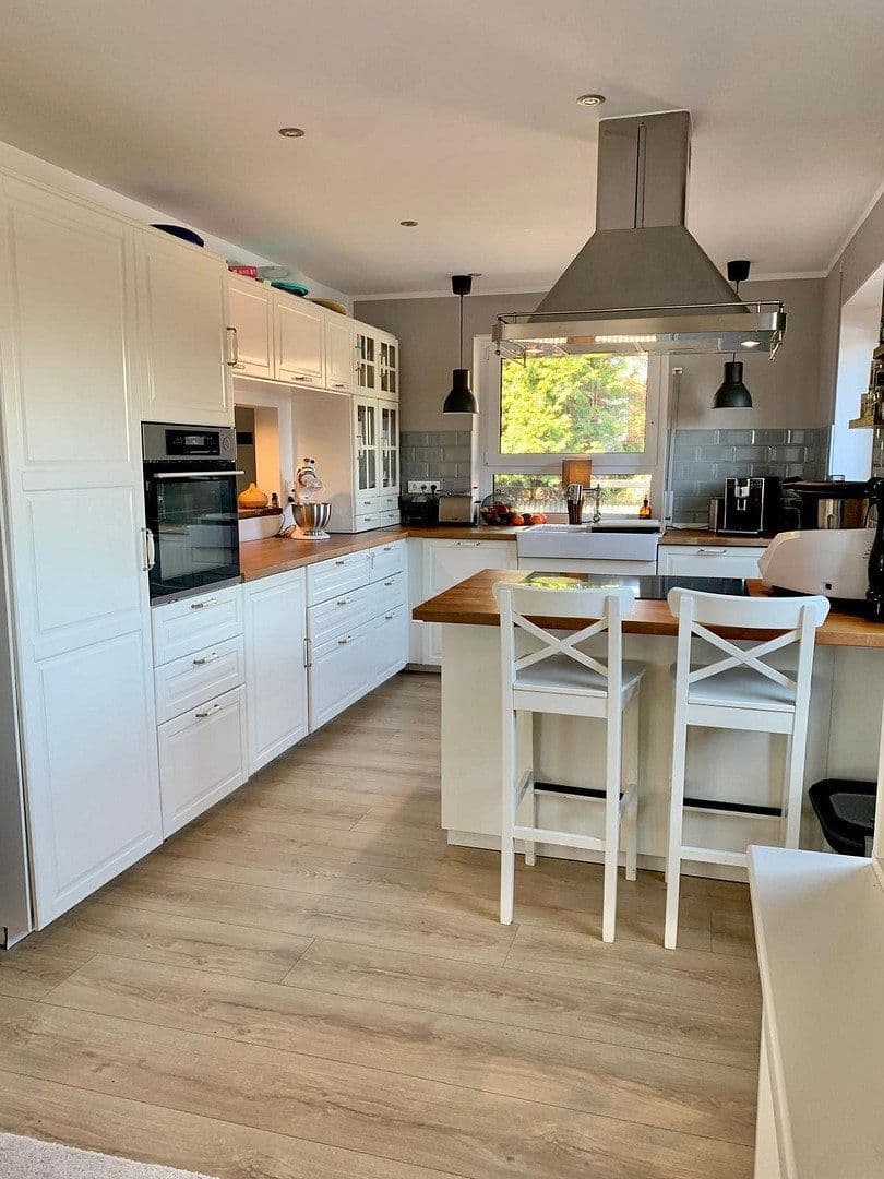 Prodej domu 165 m², pozemek 576 m², Garbsen, Dolní Sasko Prodej domu 165 m², pozemek 576 m², Garbsen, Dolní Sasko