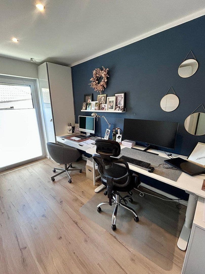 Prodej domu 165 m², pozemek 576 m², Garbsen, Dolní Sasko Prodej domu 165 m², pozemek 576 m², Garbsen, Dolní Sasko