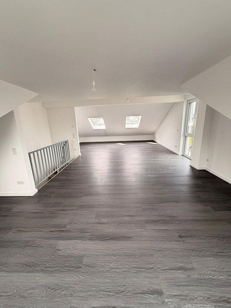 Prodej domu 155 m², pozemek 228 m², Römerstr. 41, Rommerskirchen, Severní Porýní-Vestfálsko Prodej domu 155 m², pozemek 228 m², Römerstr. 41, Rommerskirchen, Severní Porýní-Vestfálsko