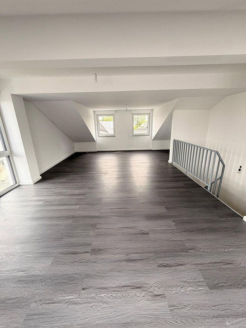 Prodej domu 155 m², pozemek 228 m², Römerstr. 41, Rommerskirchen, Severní Porýní-Vestfálsko Prodej domu 155 m², pozemek 228 m², Römerstr. 41, Rommerskirchen, Severní Porýní-Vestfálsko