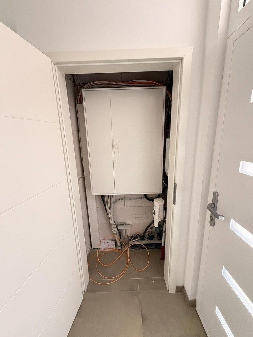 Prodej domu 155 m², pozemek 228 m², Römerstr. 41, Rommerskirchen, Severní Porýní-Vestfálsko Prodej domu 155 m², pozemek 228 m², Römerstr. 41, Rommerskirchen, Severní Porýní-Vestfálsko
