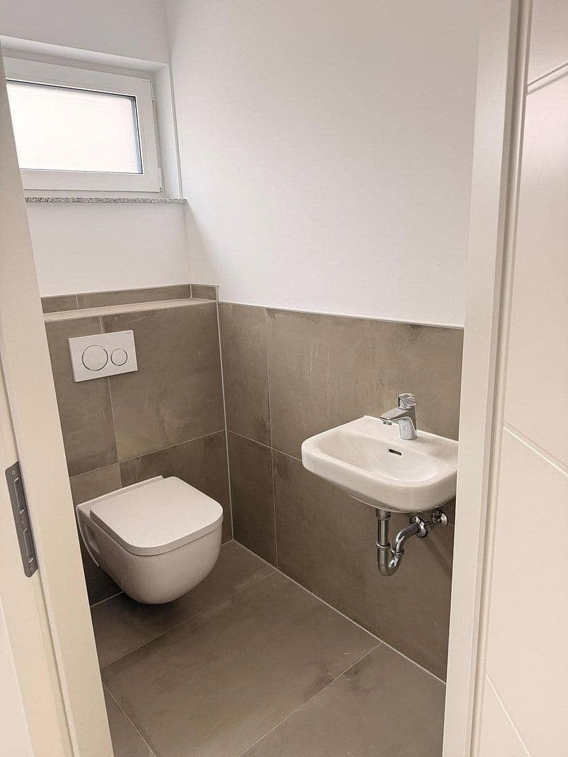 Prodej domu 155 m², pozemek 228 m², Römerstr. 41, Rommerskirchen, Severní Porýní-Vestfálsko Prodej domu 155 m², pozemek 228 m², Römerstr. 41, Rommerskirchen, Severní Porýní-Vestfálsko