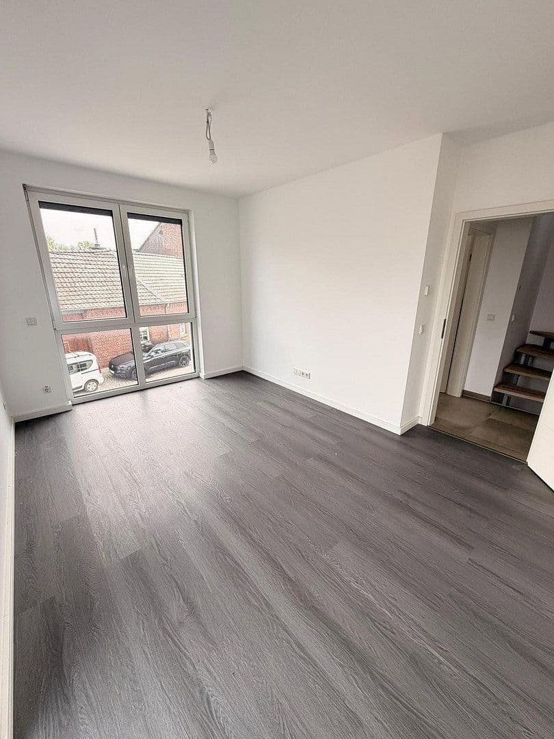 Prodej domu 155 m², pozemek 228 m², Römerstr. 41, Rommerskirchen, Severní Porýní-Vestfálsko Prodej domu 155 m², pozemek 228 m², Römerstr. 41, Rommerskirchen, Severní Porýní-Vestfálsko