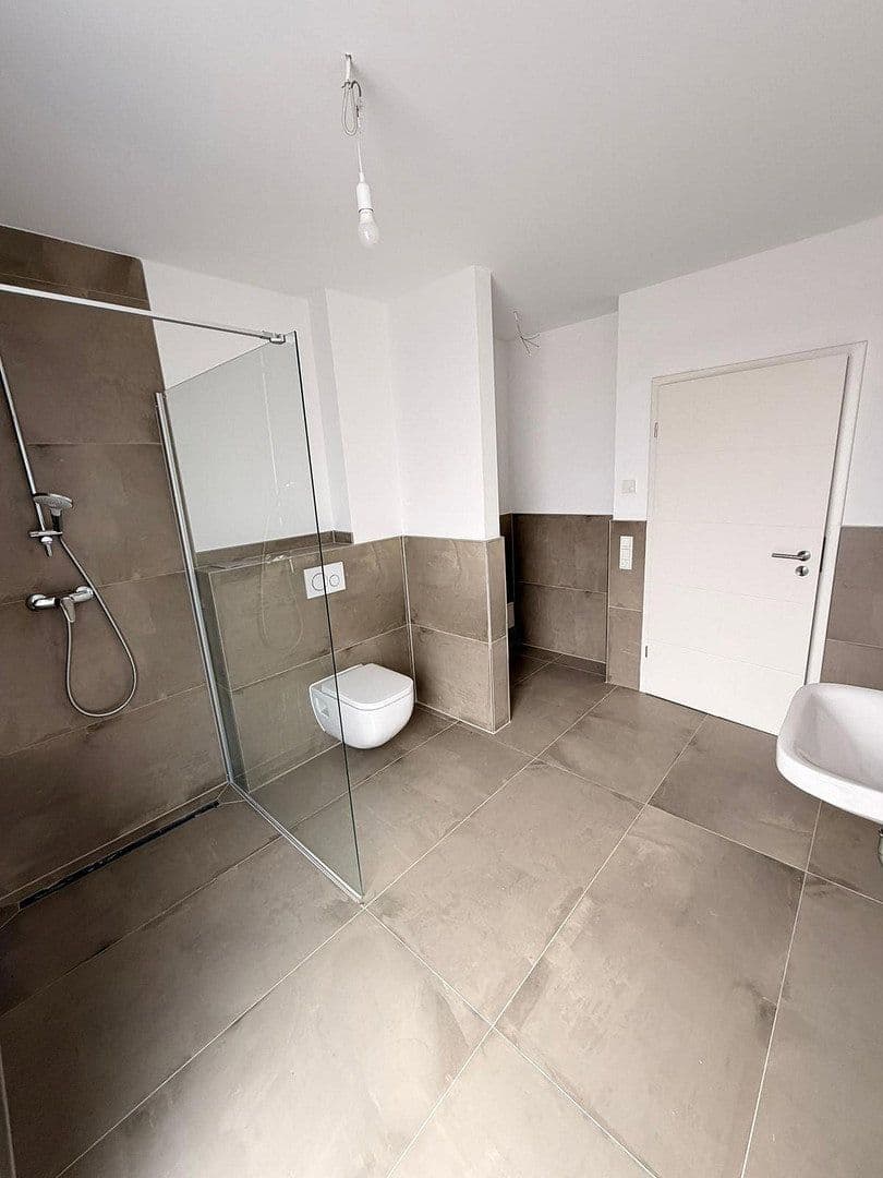 Prodej domu 155 m², pozemek 228 m², Römerstr. 41, Rommerskirchen, Severní Porýní-Vestfálsko Prodej domu 155 m², pozemek 228 m², Römerstr. 41, Rommerskirchen, Severní Porýní-Vestfálsko