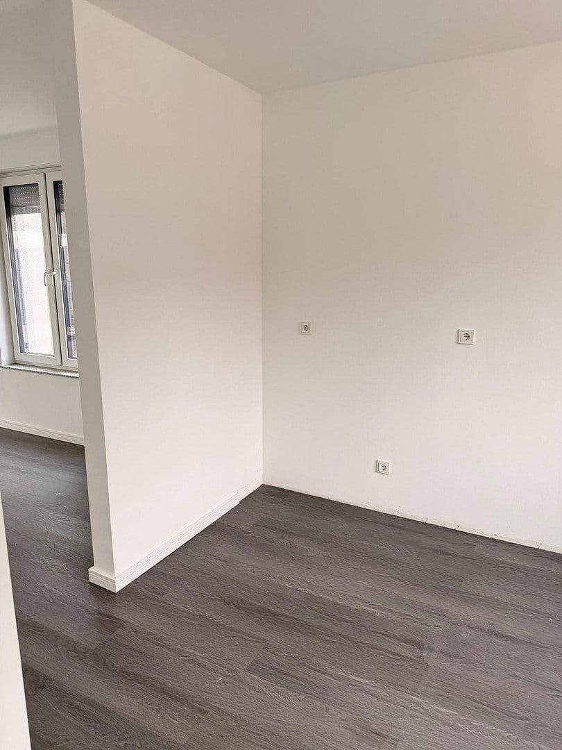 Prodej domu 155 m², pozemek 228 m², Römerstr. 41, Rommerskirchen, Severní Porýní-Vestfálsko Prodej domu 155 m², pozemek 228 m², Römerstr. 41, Rommerskirchen, Severní Porýní-Vestfálsko