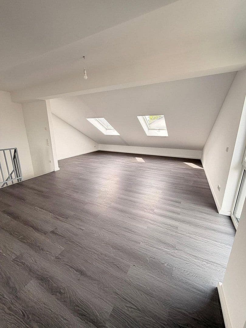 Prodej domu 155 m², pozemek 228 m², Römerstr. 41, Rommerskirchen, Severní Porýní-Vestfálsko Prodej domu 155 m², pozemek 228 m², Römerstr. 41, Rommerskirchen, Severní Porýní-Vestfálsko