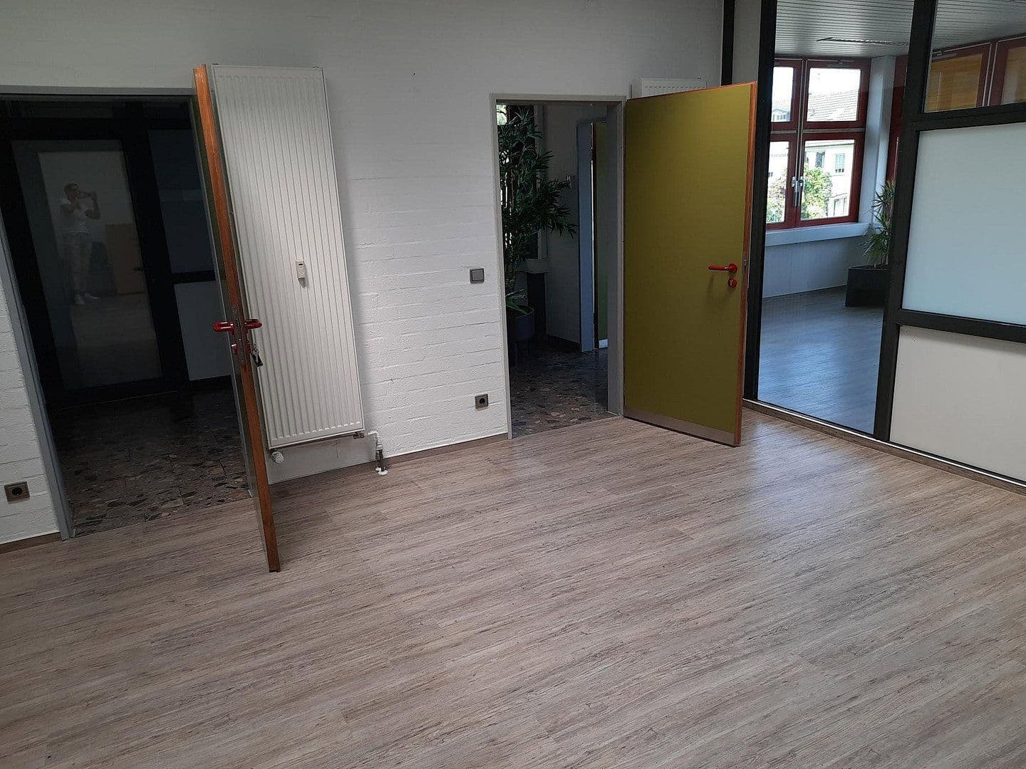 Pronájem kanceláře 320 m², Bühlinger Strassse 56, Neustadt (Wied), Porýní-Falc Pronájem kanceláře 320 m², Bühlinger Strassse 56, Neustadt (Wied), Porýní-Falc