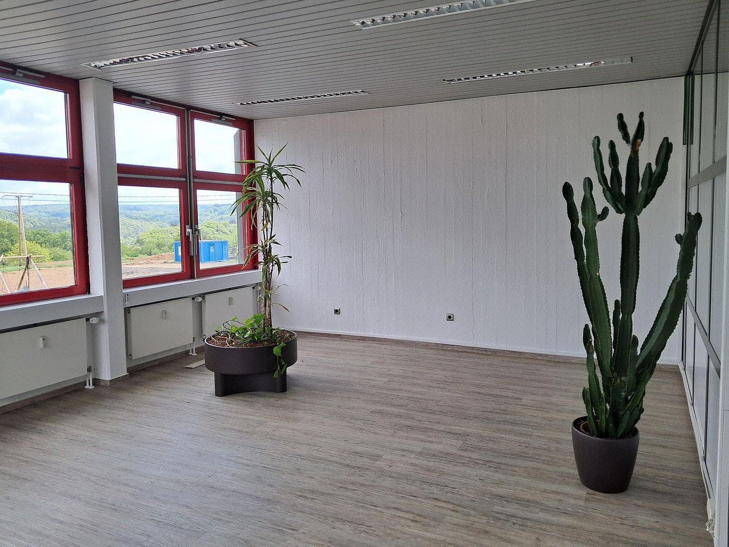 Pronájem kanceláře 320 m², Bühlinger Strassse 56, Neustadt (Wied), Porýní-Falc Pronájem kanceláře 320 m², Bühlinger Strassse 56, Neustadt (Wied), Porýní-Falc