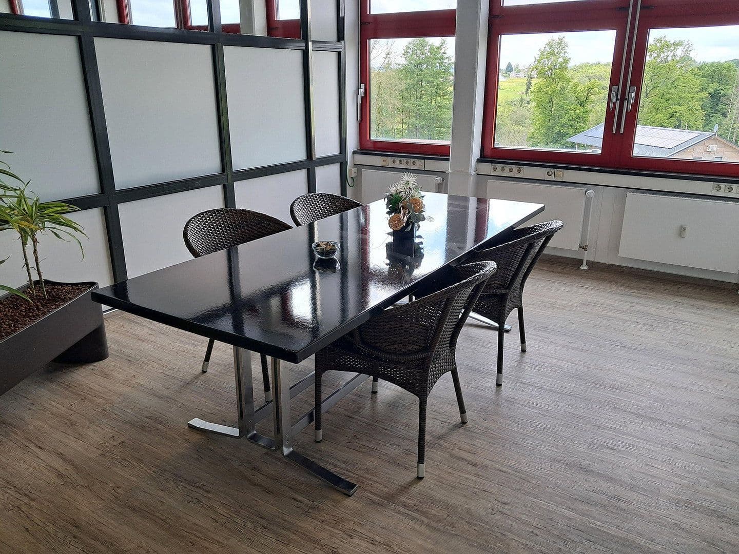Pronájem kanceláře 320 m², Bühlinger Strassse 56, Neustadt (Wied), Porýní-Falc Pronájem kanceláře 320 m², Bühlinger Strassse 56, Neustadt (Wied), Porýní-Falc